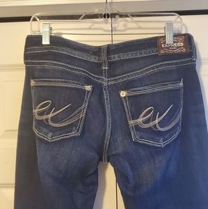 Express Barely Boot Low Rise Jeans Size 8